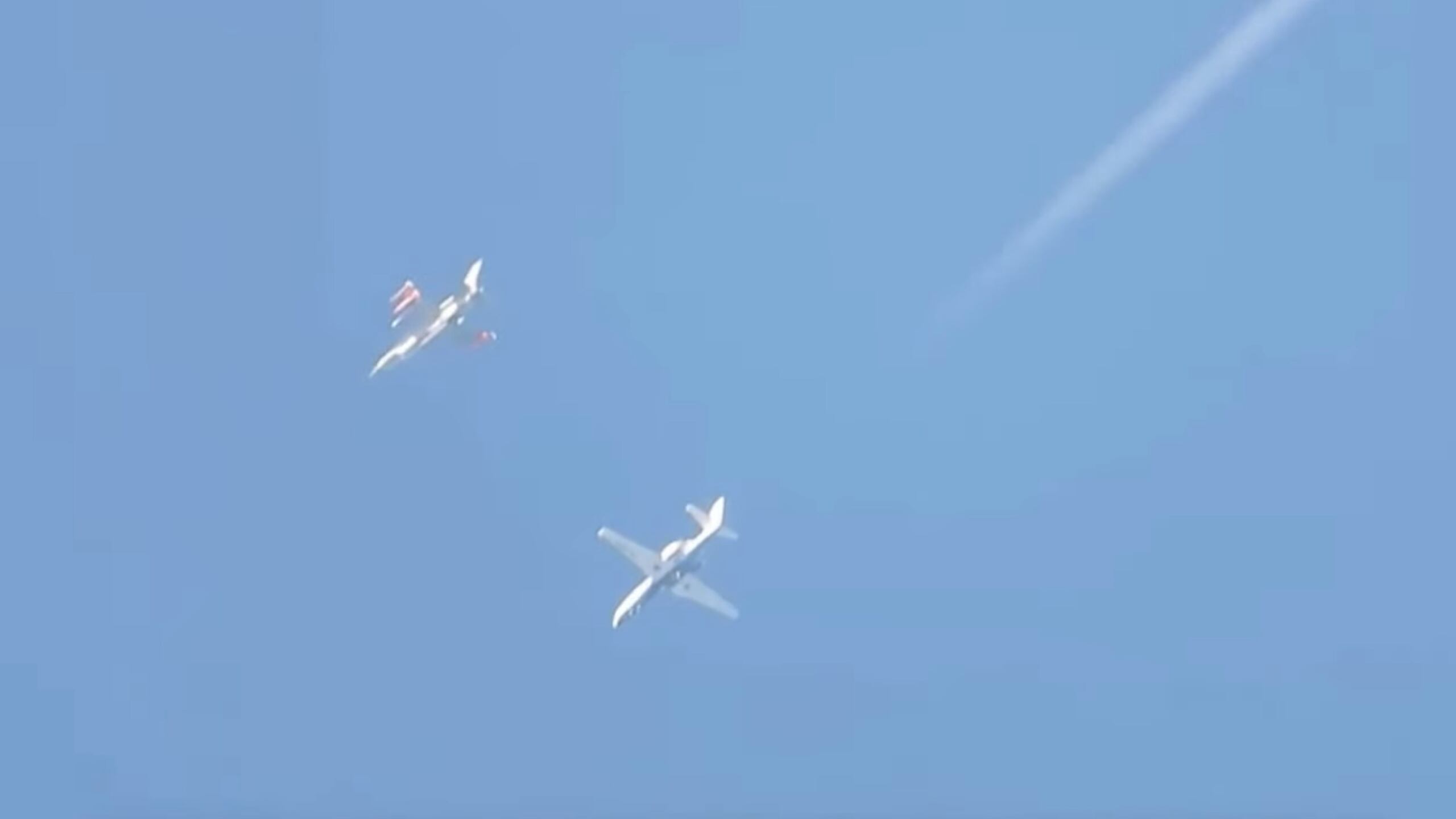 "Nessuno in cabina". Cosa c'è dietro al mistero del "jet fantasma"
