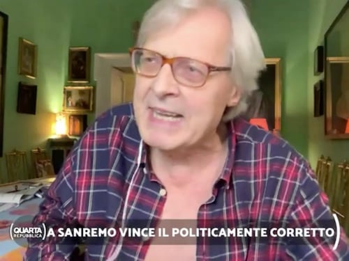 "È caduto a terra": scoppia la rissa tra Sgarbi e Mughini