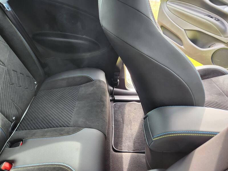 Abarth 500E: tutte le foto della nuova sportiva 16