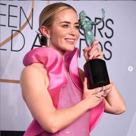 Il vestito "vagina" di Emily Blunt 5