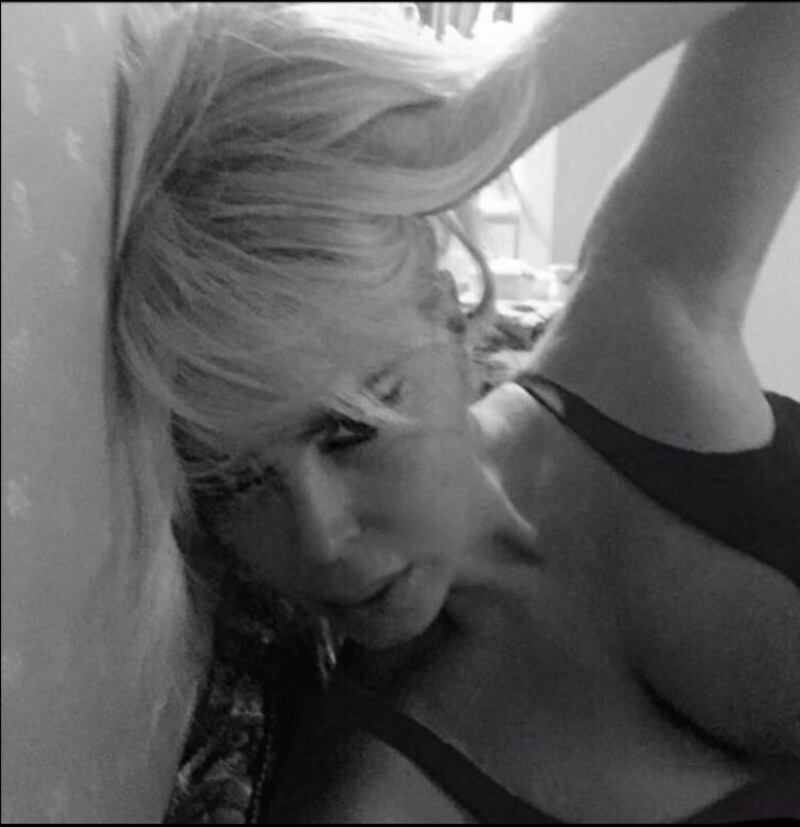 Loredana Lecciso, sempre sexy in tv e sul Web 3