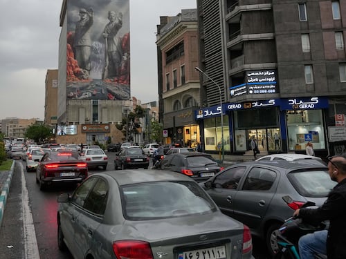 Iran, regime diviso. I falchi all'attacco dei pragmatici. Ghalibaf: estremisti
