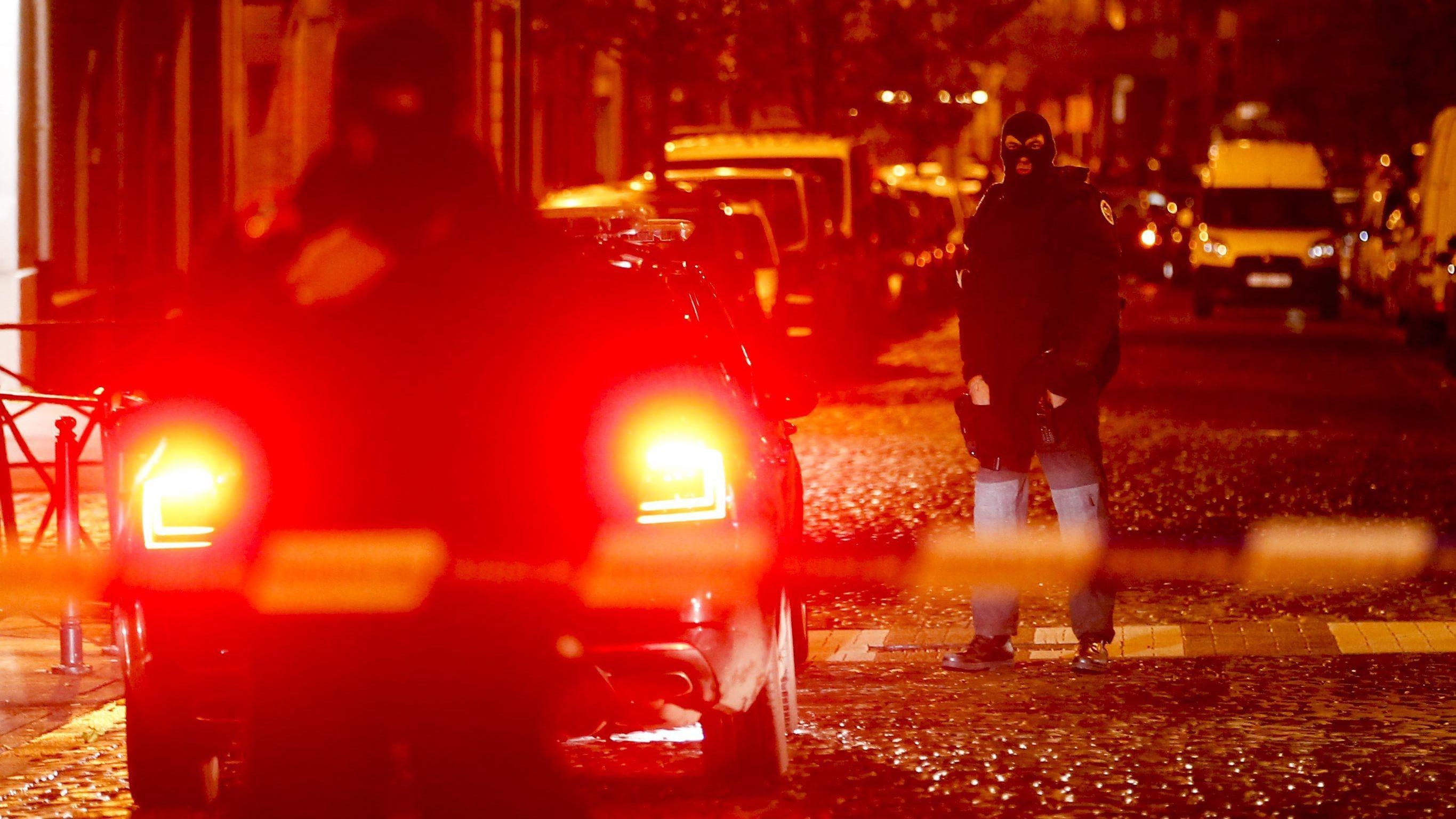 Le tracce dei terroristi in Italia: dalle carte di credito alle auto