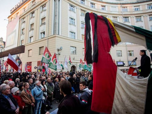 Ungheria, si dimette il leader di Jobbik