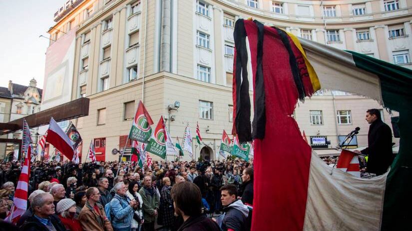 Ungheria, si dimette il leader di Jobbik