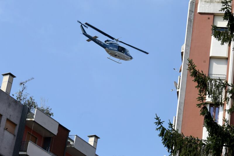 Milano, sgomberato il residence Cavezzali 11