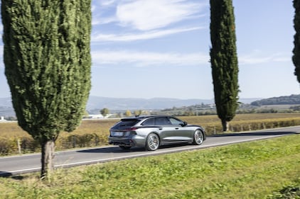Audi A6 e-hybrid: guarda la gallery 10