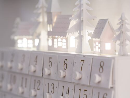 Calendario dell'avvento per grandi e piccini, in offerte con il Black Friday