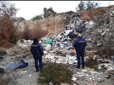 Puglia, arrivano i droni per contrastare le montagne di rifiuti 1