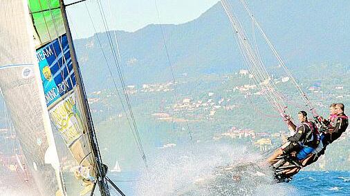E il mito sfila sul lago d'Iseo per i 170 anniDuecento barche per una spettacolare «Centomiglia»Grande attesa sul Garda