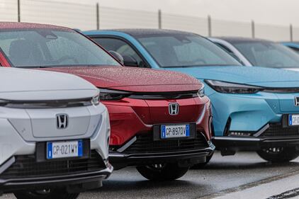 Honda e:Ny1, guarda tutte le foto del primo contatto  6