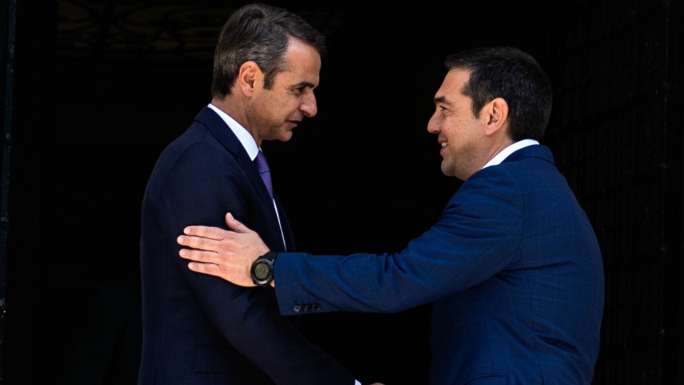 La sinistra orfana di Tsipras: dall'euforia all'abbandono