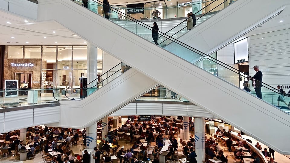 I centri commerciali: "Chiusure domenicali uccidono l'economia"