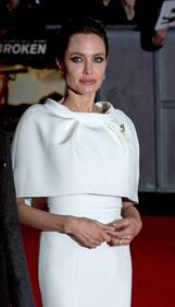 Angelina Jolie, 40 anni da diva: attrice impegnata, donna supersexy 42