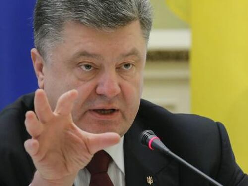 Venti di guerra in Ucraina. Poroshenko attacca: "Pronti all'offensiva russa".