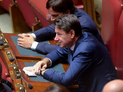 Conte colto da sindrome della piazza: "Mobilitazione"