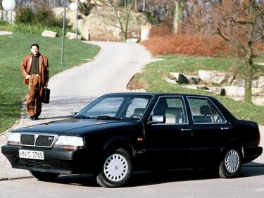 Lancia Thema, guarda la gallery 35