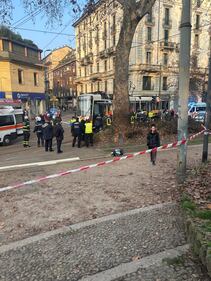 Tram deragliato, le foto dei feriti 10