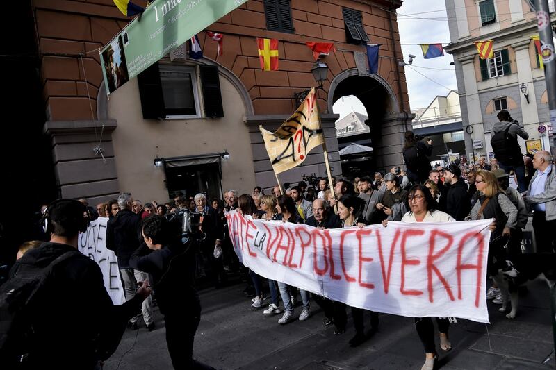 Genova, la protesta contro il governo 3