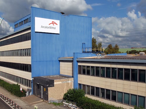 Ex Ilva, firmato accordo tra Invitalia e ArcelorMittal