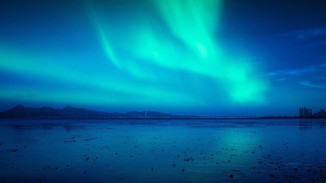L'aurora boreale anche più a sud: ecco gli effetti della tempesta geomagnetica