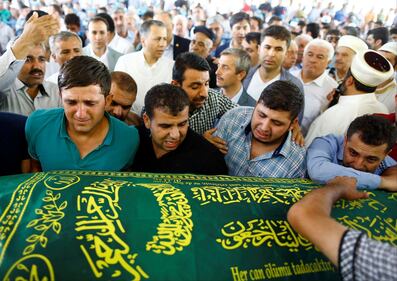 Gaziantep piange le vittime del terrorismo 9