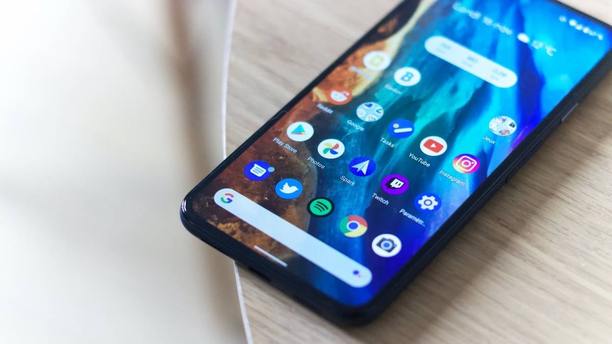Truffe svuota-conto, ecco quali sono i numeri di telefono a cui non rispondere mai