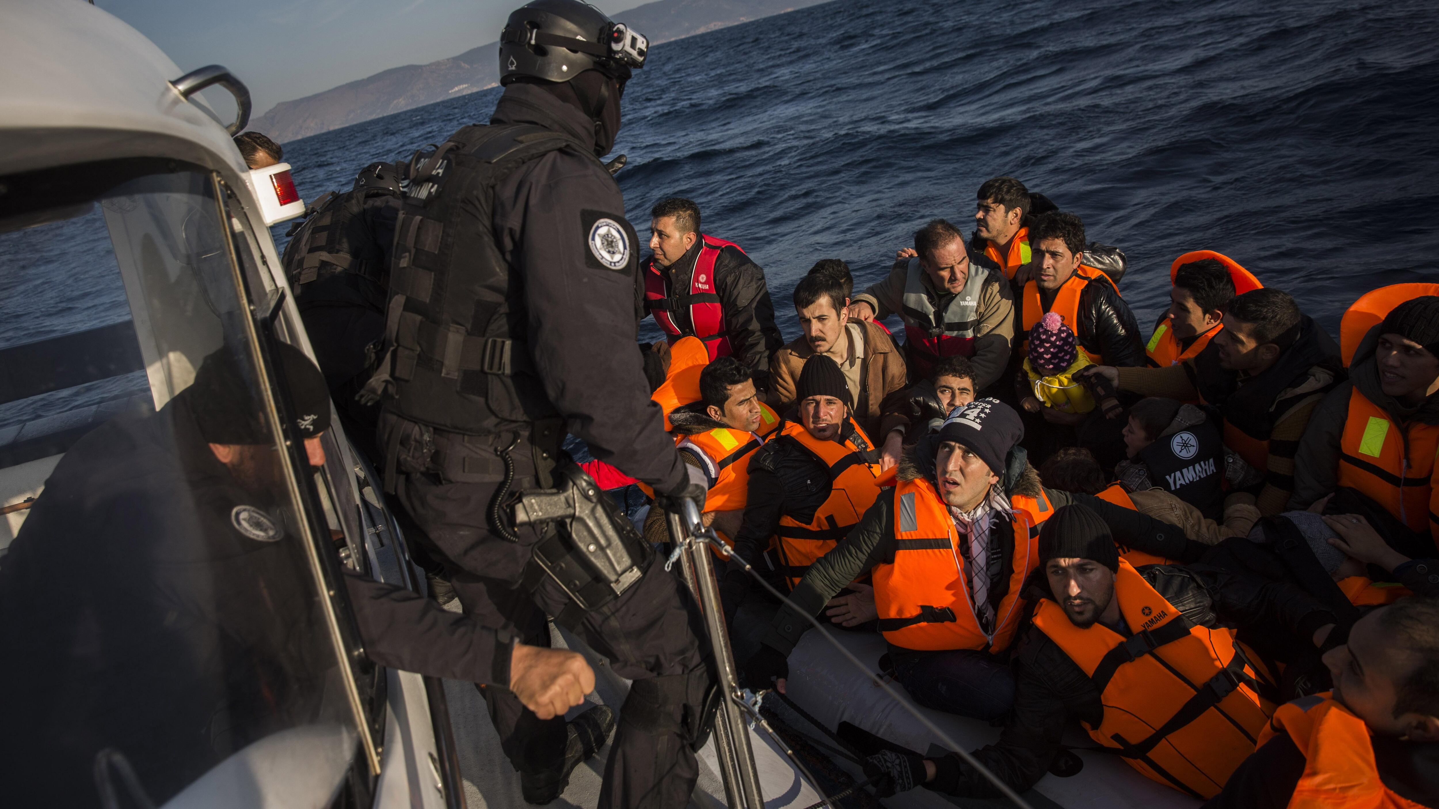 L'Ue si fa la polizia di frontiera: imposta anche ai Paesi contrari