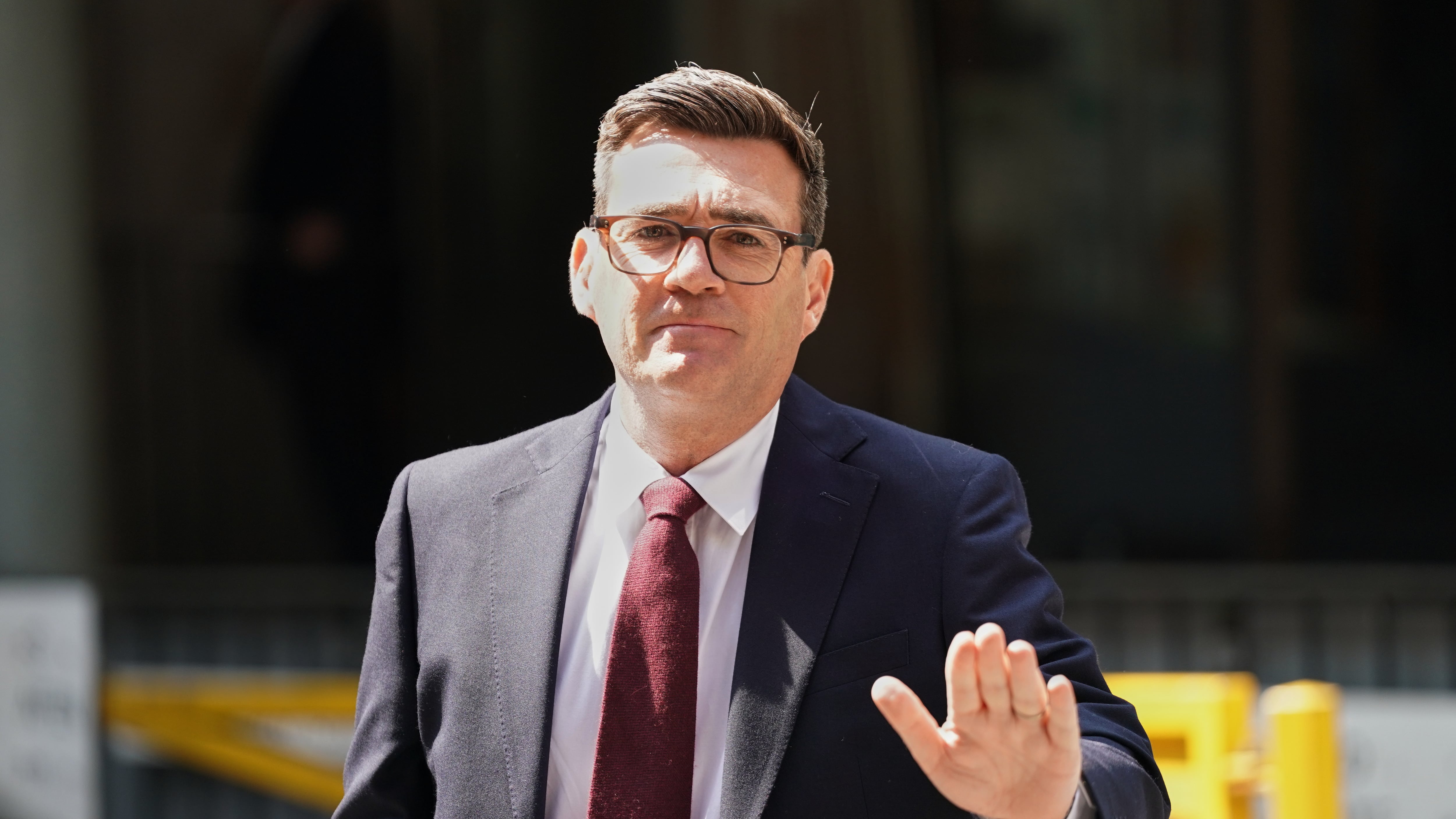 È il giorno di Burnham: per il premier Labour una squadra semi-nuova