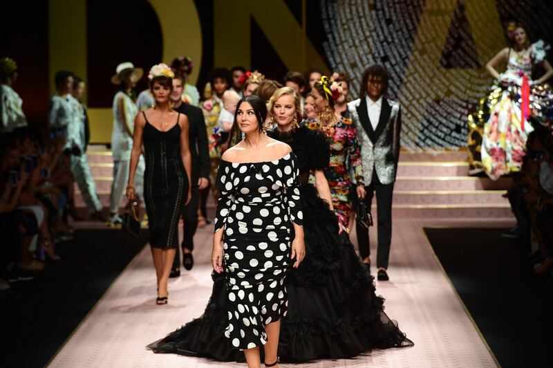 Monica Bellucci e le star in passerella per Dolce & Gabbana 4