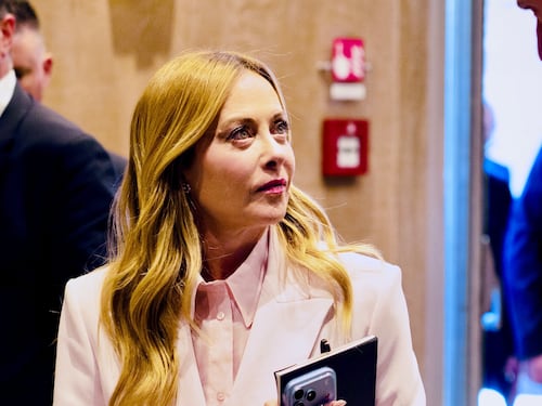 Meloni e il timore di infiltrazioni. “No a ricatti e intimidazioni”
