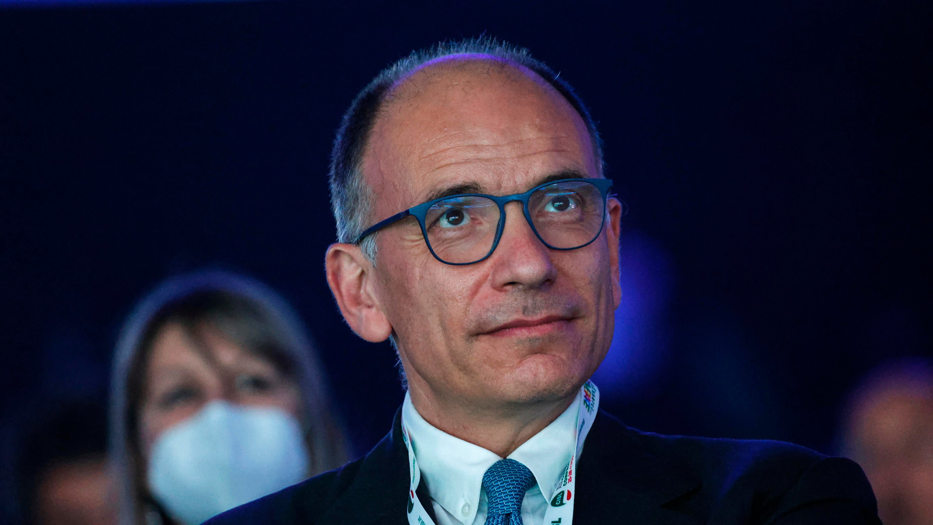 Letta lancia le nozze con i 5s ma lo segue solo Franceschini