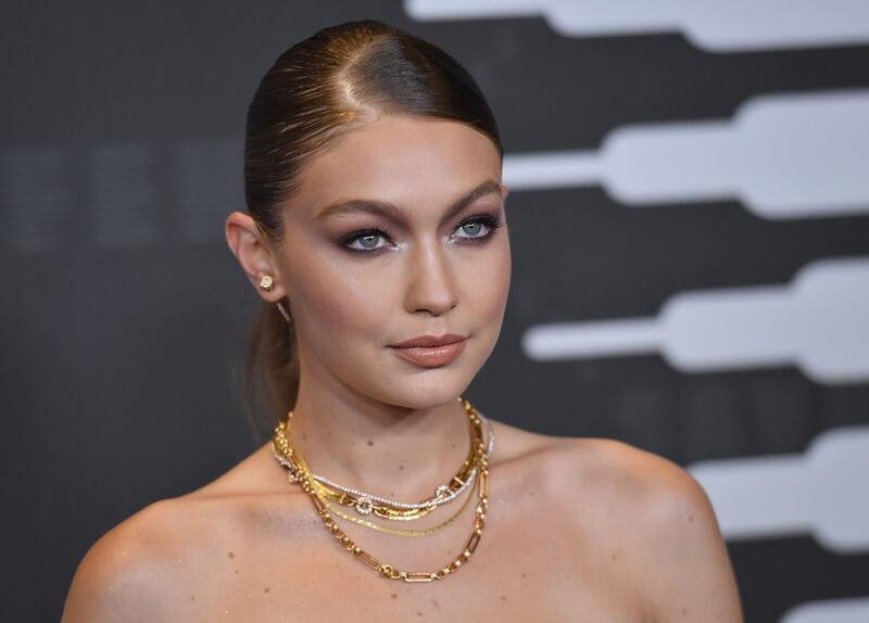 Hailey Baldwin, Kendall Jenner, le sorelle Hadid, le foto più sexy 2