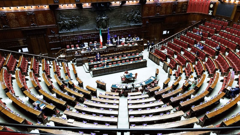 Attacco hacker alla Camera, violate le mail di Meloni, Delmastro e Formentini