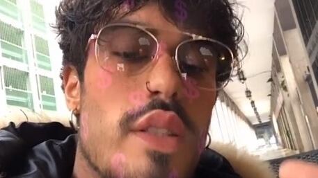 GF16, Gaetano Arena contro il paparazzo: "Ti do un calcio"
