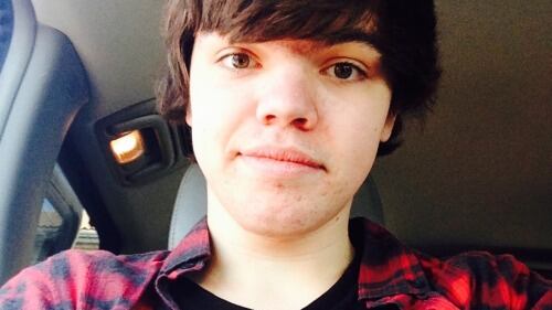 17enne transgender suicida, lettera d’addio contro i genitori: “Vi prego, cambiate la società”