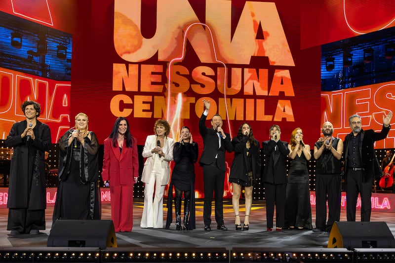 "Una Nessuna Centomila": gli artisti a fianco di Fiorella Mannoia a difesa delle donne 1