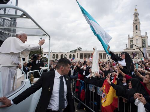 Fatima, il Papa dichiara santi i due pastorelli