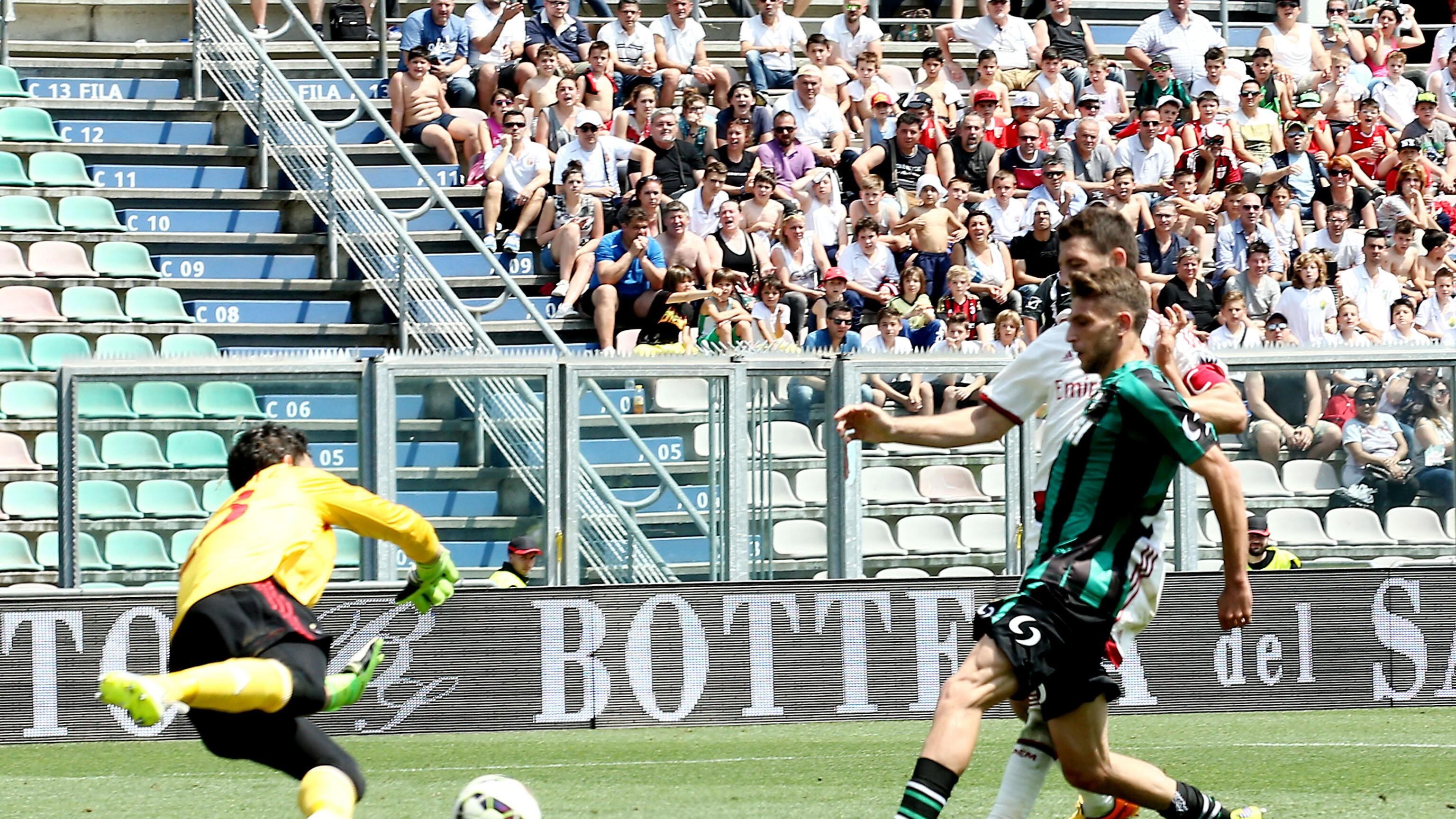Un tripletta di Berardi manda ko il Milan di Inzaghi