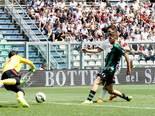Un tripletta di Berardi manda ko il Milan di Inzaghi