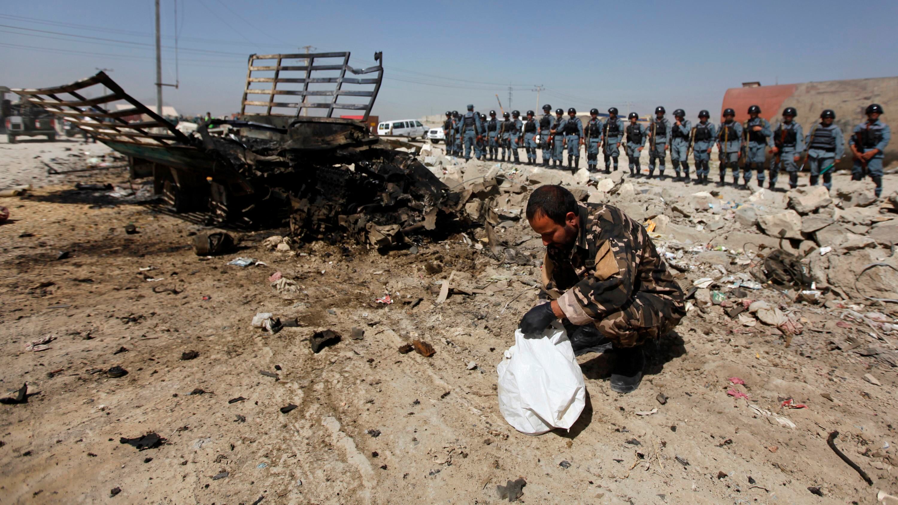 Kabul, l'addio alle armi è una bomba a orologeria