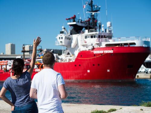 Trappola di Malta per la Ocean Viking "Non vi diamo il carburante"