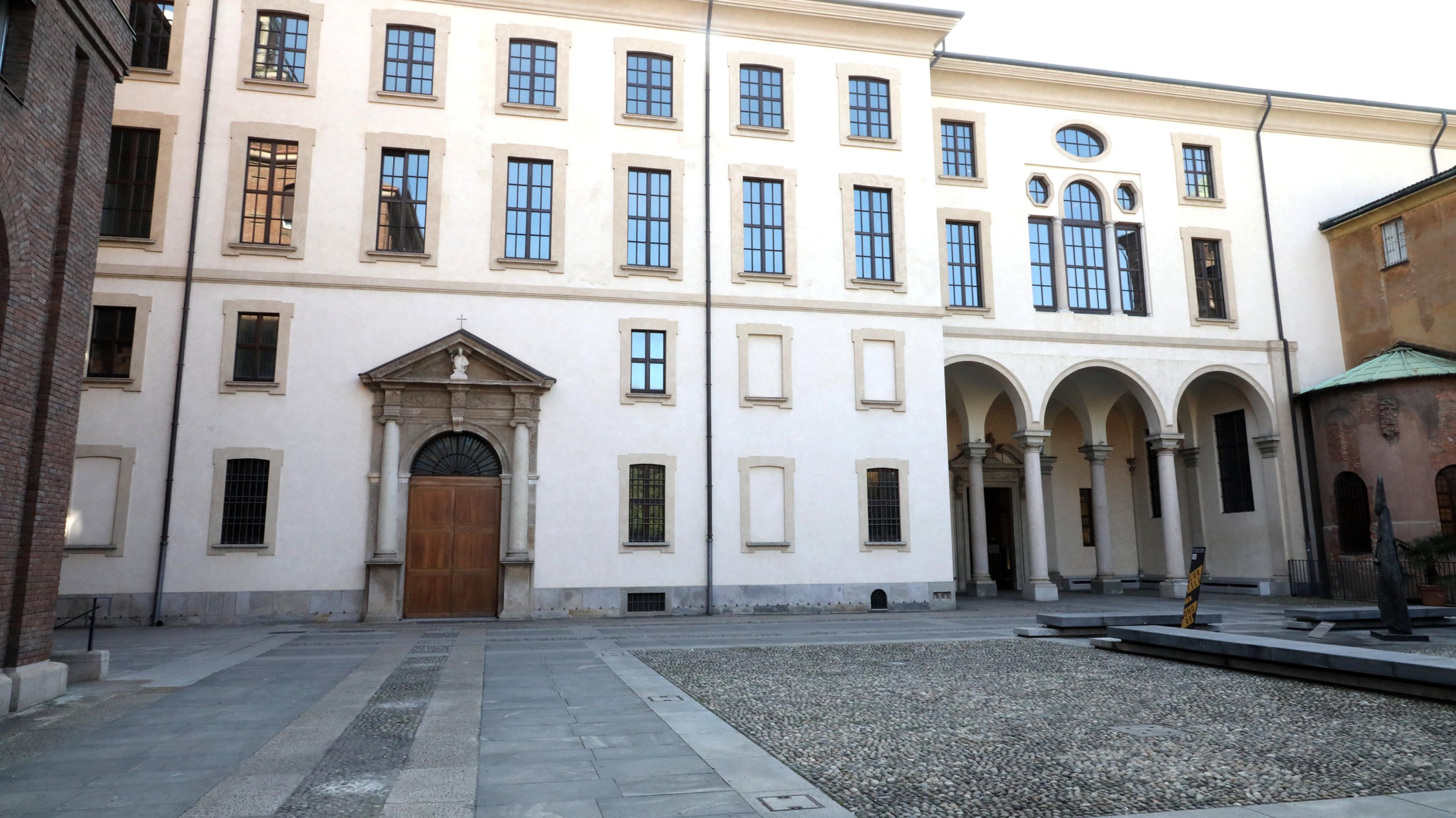 "L'università non sia fabbrica anonima di laureati"