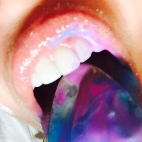 Miley Cyrus: nude look hot su Instagram per un nuovo progetto 4