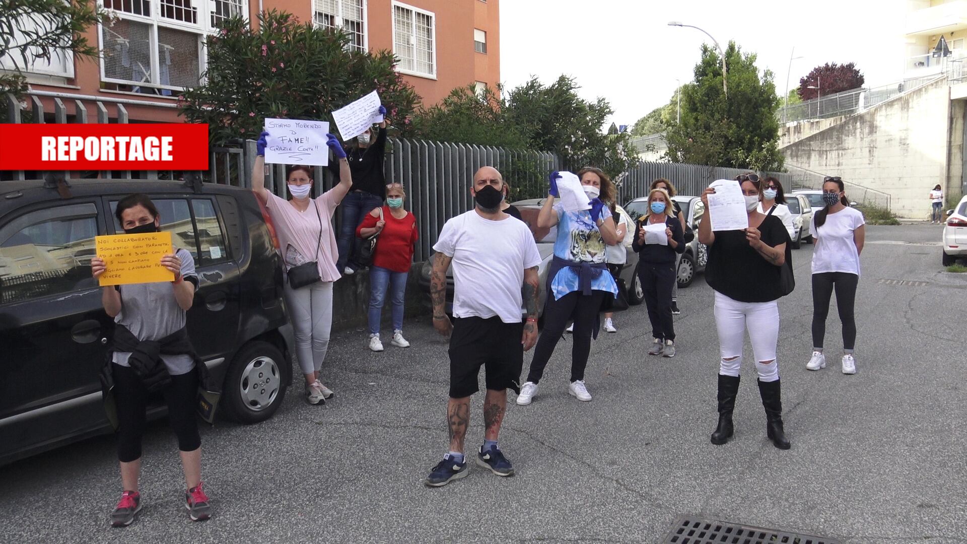 "Non si può vivere così". Gli addetti alle mense dei nidi lasciati senza stipendi