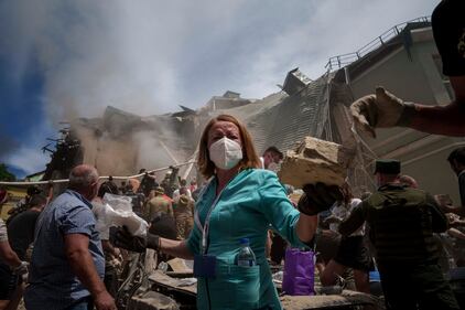 Raid di Mosca a Kiev: le immagini della distruzione 4