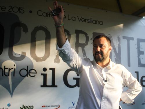 L'apertura di Salvini: "Alle prossime elezioni alleanza con Forza Italia. Renzi ci porta in Grecia"