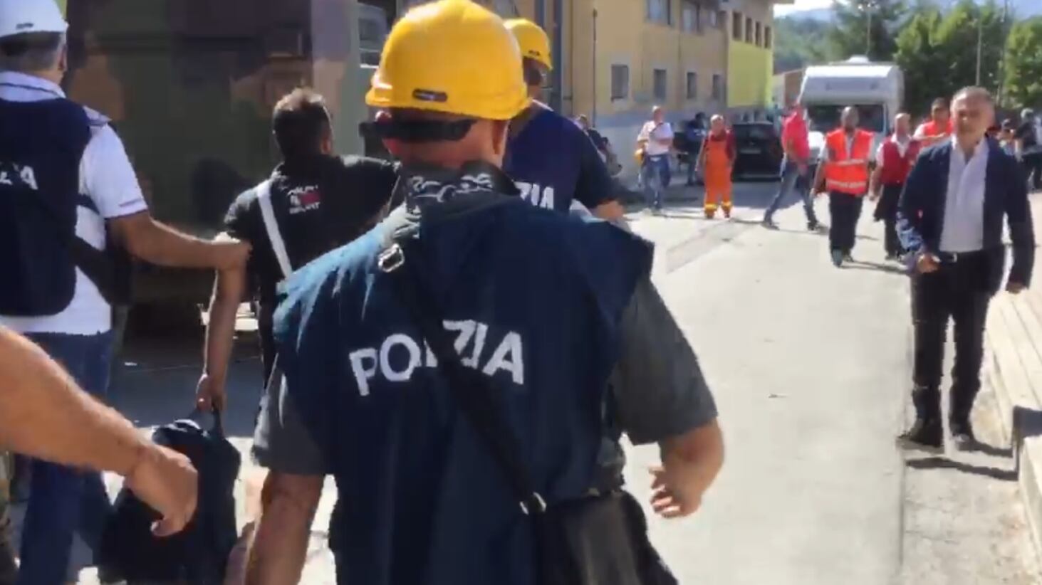 Già liberi gli sciacalli arrestati E si indaga sulle case private