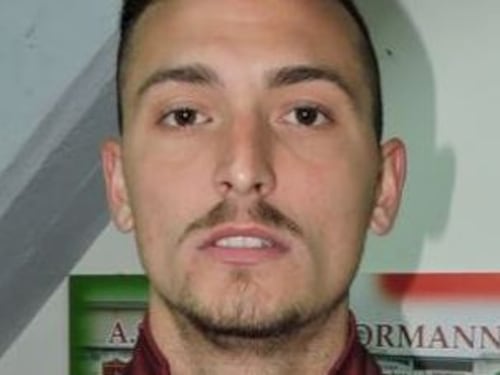 Dal calcio ai film hard: Davide lascia la serie D e raggiunge Siffredi