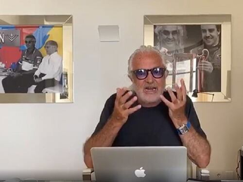 "Io sono un genio e voi no". È ancora polemica sulla pizza di Briatore